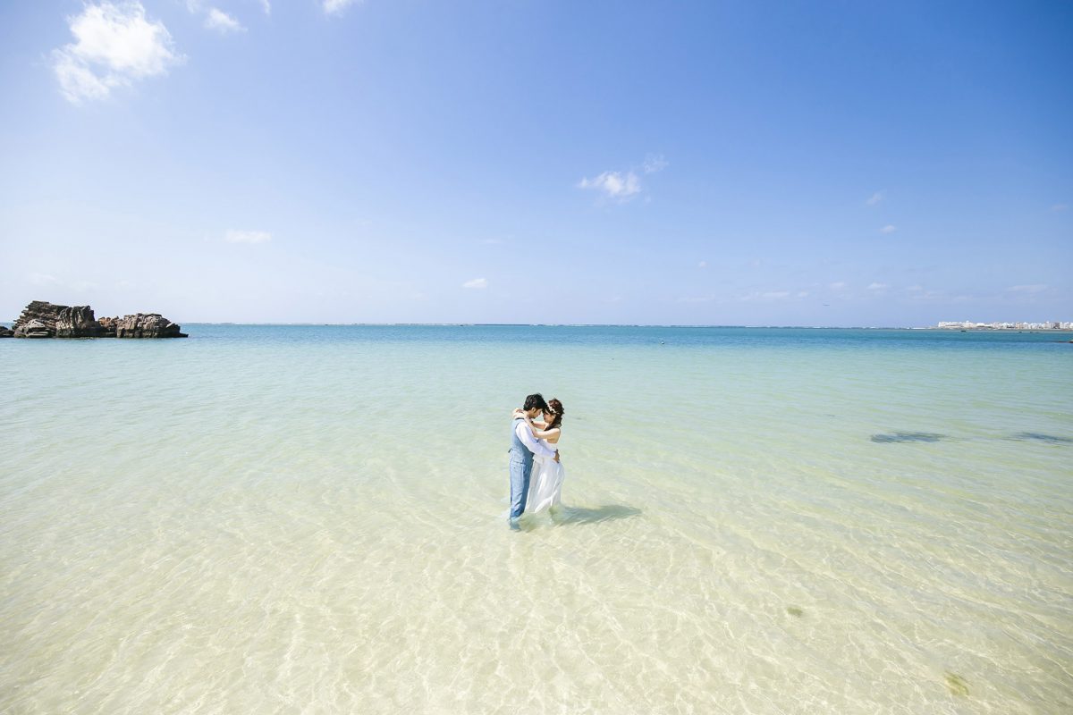 新プラン登場 大人気沖縄の綺麗な海に入れちゃう ウォーターインプラン 100 000 税込 マリーマーブルのリゾートウェディング