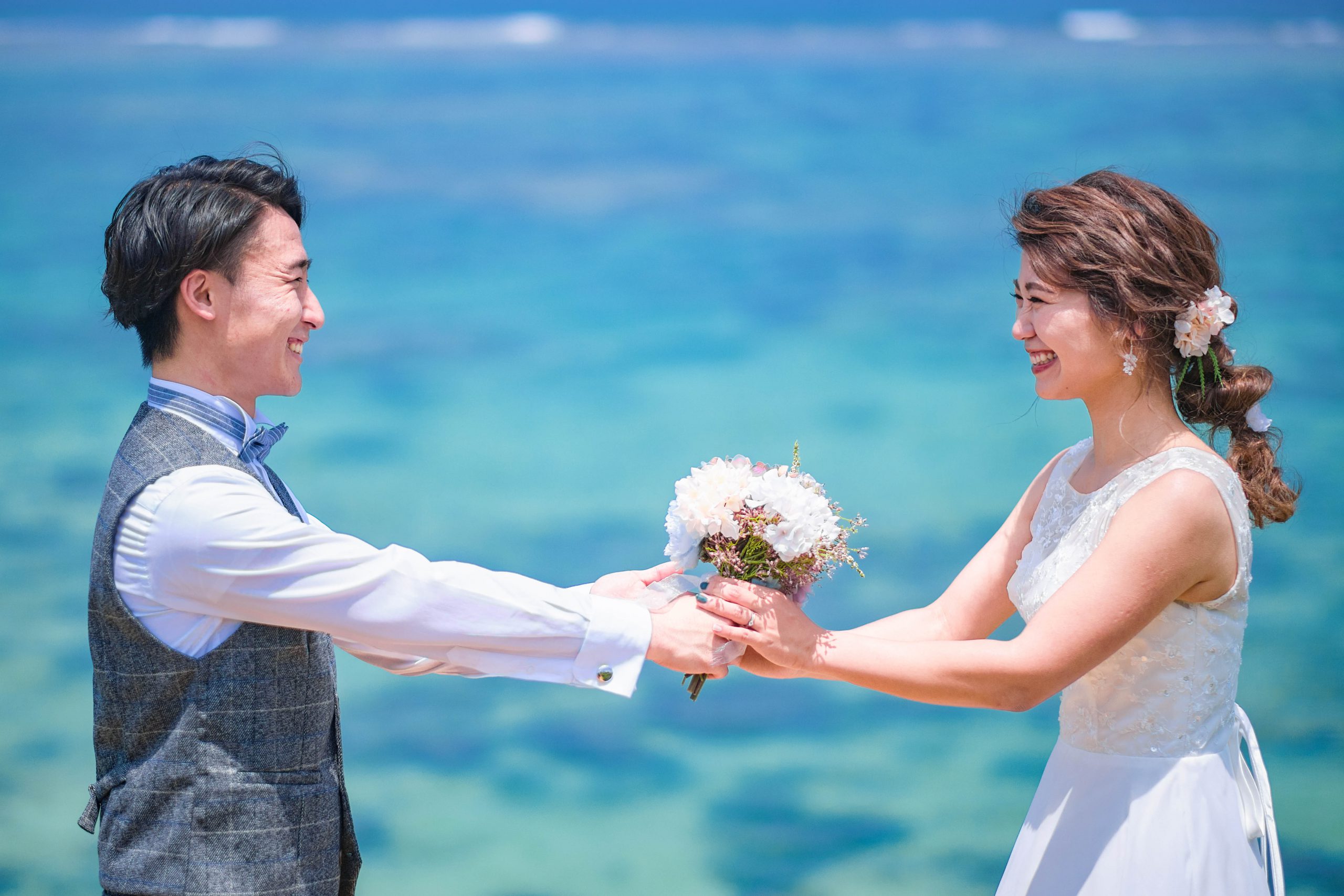 No密 新しい結婚式 期間限定 沖縄本島ビーチ挙式 衣装 ヘアメイク 100カットの充実内容