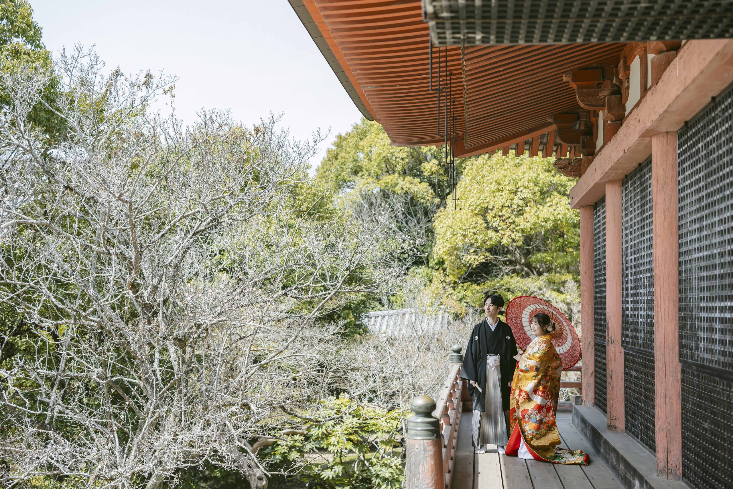 沖縄でリゾートウェディングイメージ