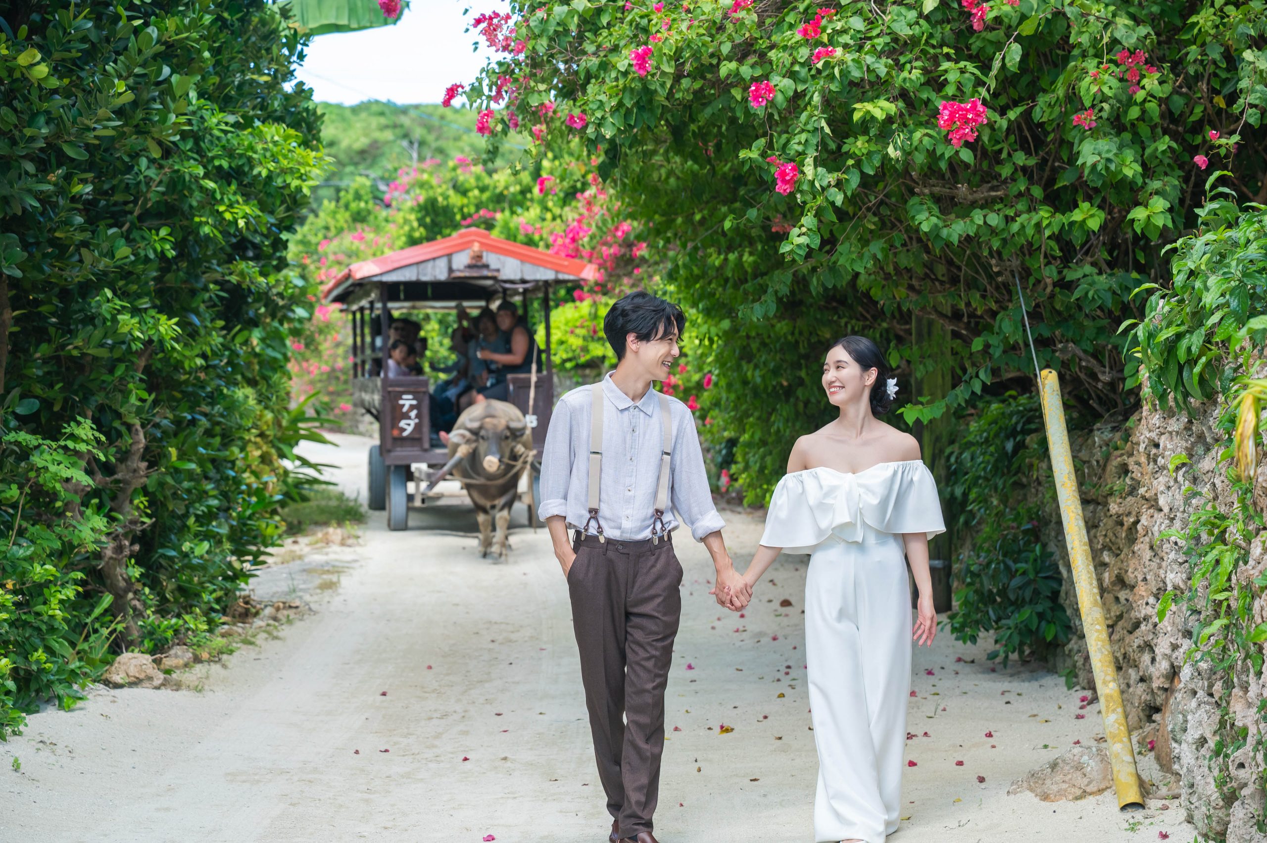 沖縄でリゾートウェディングイメージ