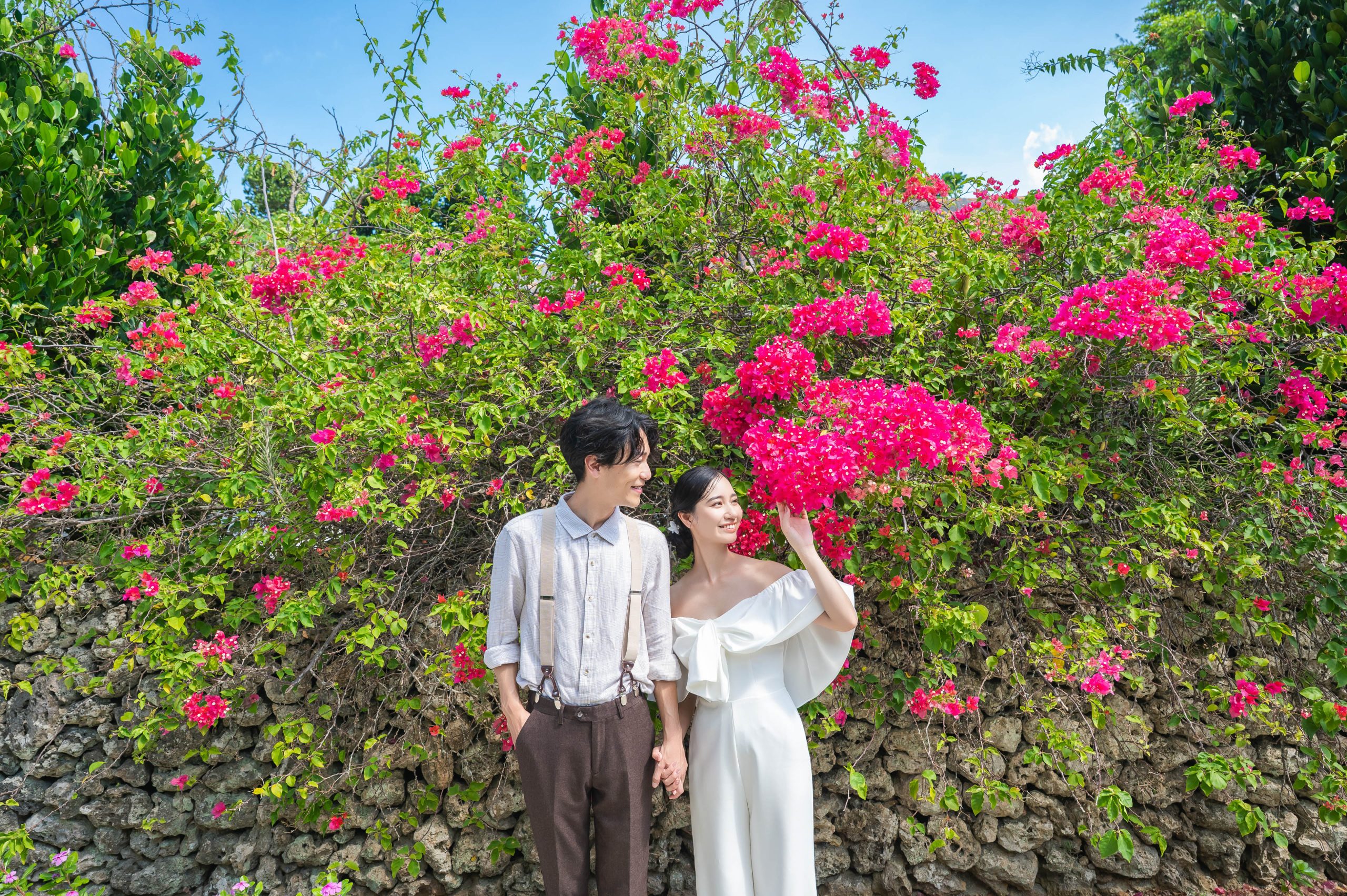 沖縄でリゾートウェディングイメージ