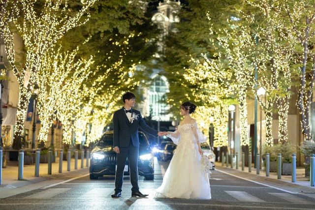 今だけ限定のお得なキャンペーンプラン！

▼キャンペーン1
【旧居留地エリア】イルミネーションと撮れるナイトフォトキャンペーンプラン

▼価格
¥95,700(税込10%)
土日祝アップ料金:¥33,000(税込10%)

▼紹介文
SNS掲載OK&撮影後口コミをご投稿いただける方限定♫ 大人気ロケーション！旧居留地でロマンティックなナイト撮影ができる特別プランです！

〈撮影エリア〉
旧居留地

▼プラン内容
100カット以上撮影・納品/新婦様洋装1着/新郎様洋装1着/ご新婦様ヘアメイク/ご新郎様ヘアセット/アテンドスタッフ同行/データ明るさ＆お色味補正/ペットと撮影可能/ご希望リクエストカット/お衣裳お持ち込み無料

ーーーーーーーーーーーーーーーー

▼キャンペーン2
【2箇所で撮れる】12月・1月撮影の方限定！フォトキャンペーンプラン/選べる特典付き♪

▼価格
¥111,100(税込10%)
土日祝アップ料金:¥33,000(税込10%)

▼紹介文
SNS掲載OK&撮影後口コミをご投稿いただける方限定♫ 人気スポット2ヶ所でのフォトプラン！
さらに嬉しい！【1つ選べる特典】付き！
・ブーケ/ブートニアチェンジ
・ヘッドパーツチェンジ/蝶ネクタイチェンジ
・ボディメイク(新婦様)

〈撮影エリア〉
旧居留地
神戸ハーバーランド
北野異人館

▼プラン内容
100カット以上撮影・納品/1つ選べる特典/新婦様洋装1着/新郎様洋装1着/ご新婦様ヘアメイク/ご新郎様ヘアセット/アテンドスタッフ同行/データ明るさ＆お色味補正/ペットと撮影可能/ご希望リクエストカット/お衣裳お持ち込み無料

ーーーーーーーーーーーーーーーー

<ロケーション地>

・旧居留地エリア

ーーーーーーーーーーーーーーーー

#神戸ウェディング
#神戸前撮り 
#神戸ウェディングフォト
#神戸フォトウェディング
#フォトウェディング神戸
